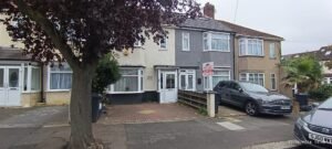 3 Bed Terrace House at Warren Road